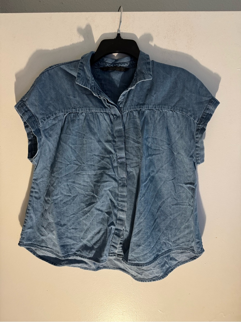 Zara Women’s Washed Blue Denim Short-Sleeve Button-Down Top Size L